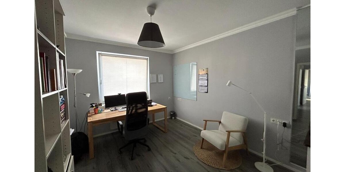 Etagenwohnung Kassel - 4 Zimmer, 105 m&sup2;, 1.500&euro; | Angebot:25934584