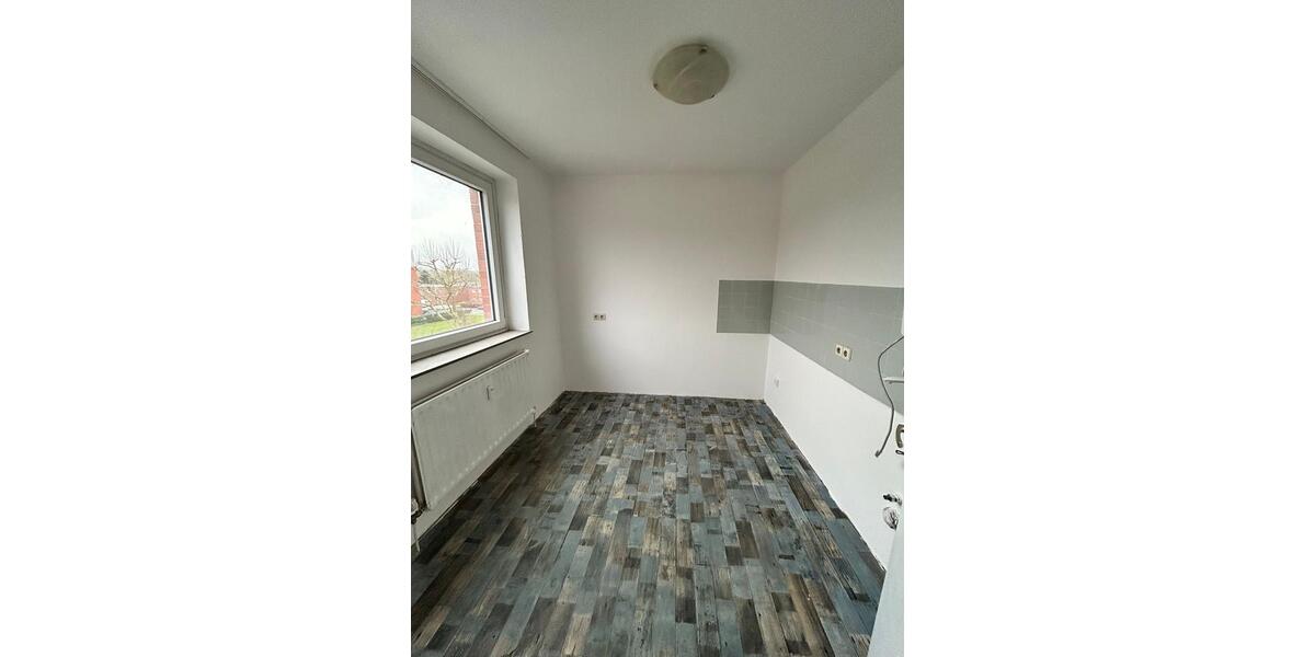 Etagenwohnung Stade Bützfleth - 4 Zimmer, 84 m&sup2;, 950&euro; | Angebot:25948860