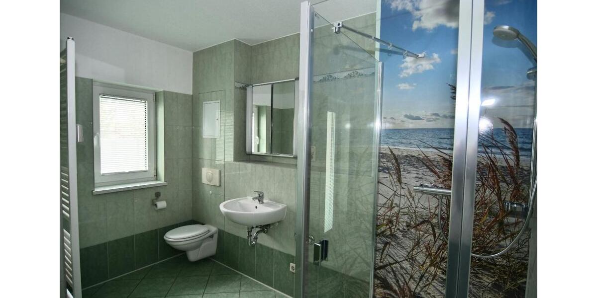 ** 3-RAUM-WOHNUNG, SEEBAD LUBMIN, MIT TERRASSE, PKW-STELLPLATZ ** 3 zimmer