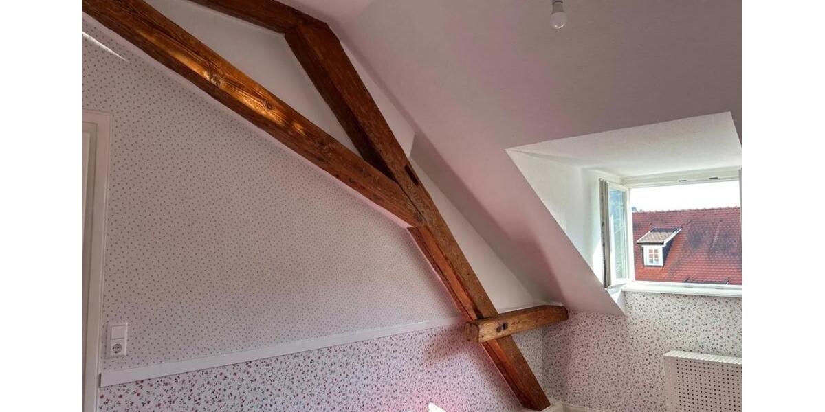 Dachgeschoßwohnung Heidelberg - 5 Zimmer, 140 m&sup2;, 2.240&euro; | Angebot:25789588