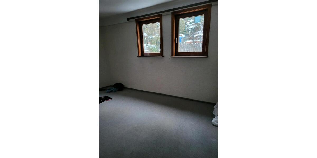 Etagenwohnung Zell am Main - 4.5 Zimmer, 105 m&sup2;, 1.100&euro; | Angebot:26582309