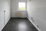 Etagenwohnung Neubrandenburg Carlshöhe - 4 Zimmer, 78 m&sup2;, 457&euro; | Angebot:25750669