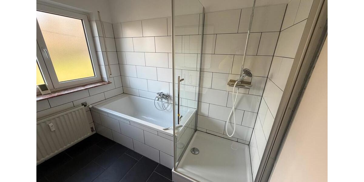 Etagenwohnung Lahntal - 5.5 Zimmer, 137 m&sup2;, 1.350&euro; | Angebot:26429908
