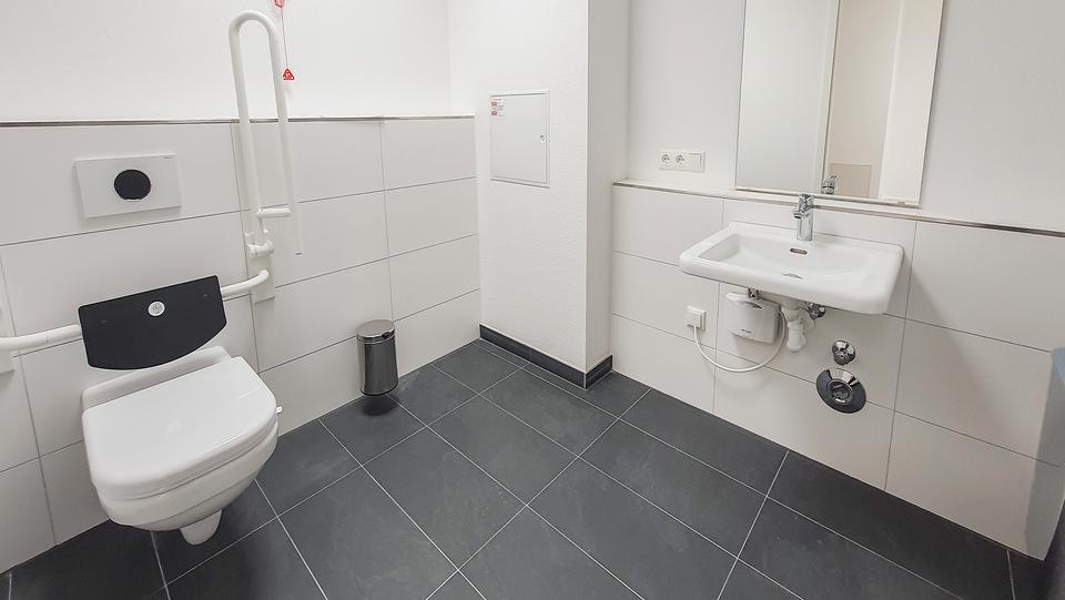 Gewerbeobjekt Düsseldorf Stadtbezirk 8 - 2.615&euro; | Angebot:24807704