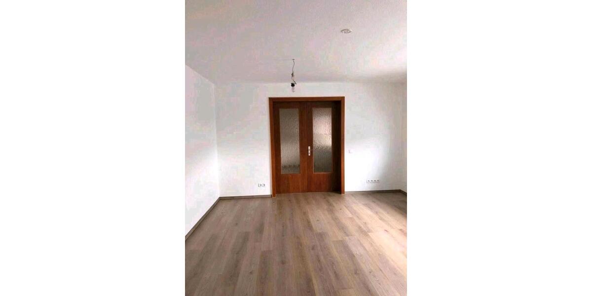 Erdgeschoßwohnung Wurmlingen - 3.5 Zimmer, 89 m&sup2;, 750&euro; | Angebot:26226359