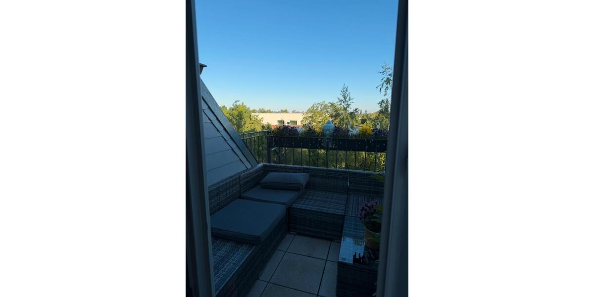 Dachgeschoßwohnung Berlin Spandau - 2 Zimmer, 80 m&sup2;, 1.320&euro; | Angebot:26705667