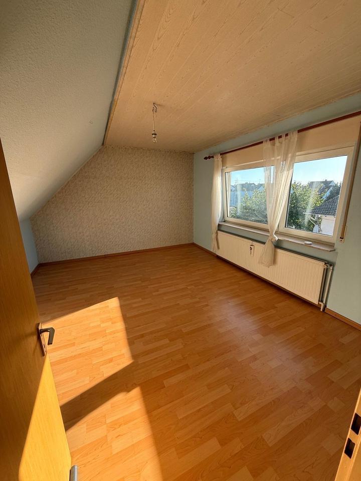 Helle 5 Zimmer Wohnung mit 100qm2 in Erzhausen