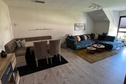 Wohnung Heßdorf - 3 Zimmer, 89 m&sup2;, 890&euro; | Angebot:23852401