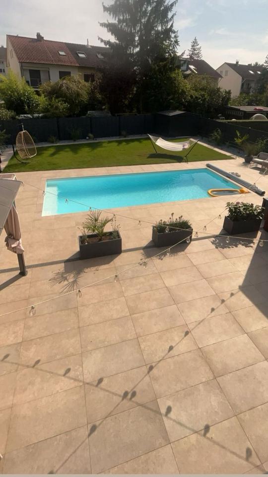 MA-Feudenheim - Haus mit großem Garten und Pool