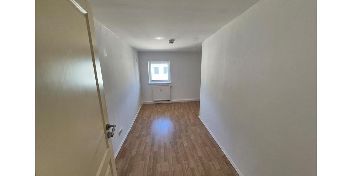 Dachgeschoßwohnung Gotha - 2 Zimmer, 47 m&sup2;, 400&euro; | Angebot:25570574