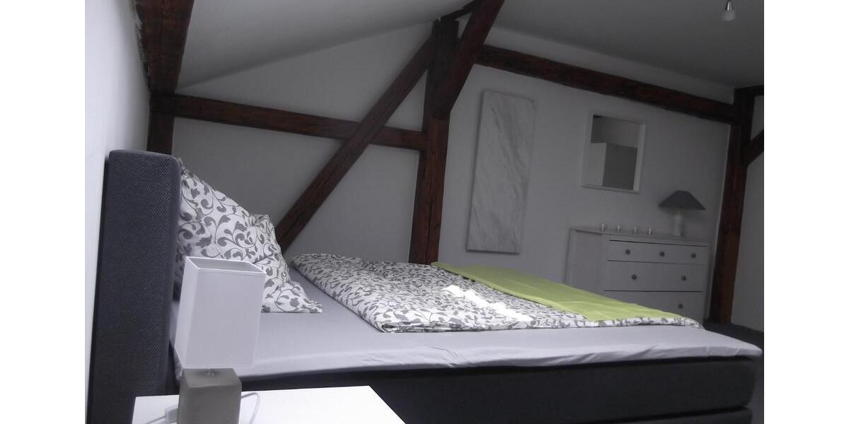 Dachgeschoßwohnung Ebensfeld - 3 Zimmer, 64 m&sup2;, 999&euro; | Angebot:25431632