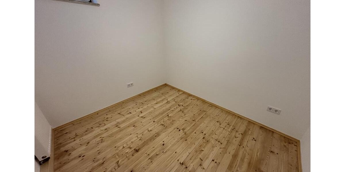 Etagenwohnung Dinkelsbühl - 3 Zimmer, 95 m&sup2;, 990&euro; | Angebot:25752509