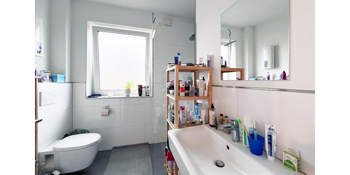 Etagenwohnung Siegburg - 2 Zimmer, 75 m&sup2;, 995&euro; | Angebot:23281083