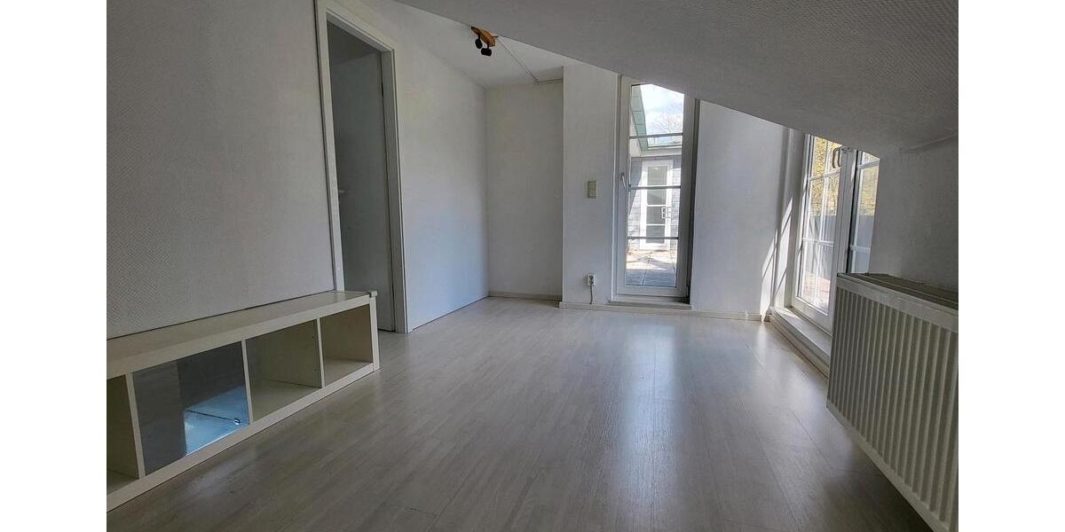 Dachgeschoßwohnung Glienicke/Nordbahn Nordbahn - 2.5 Zimmer, 90 m&sup2;, 1.300&euro; | Angebot:26288280
