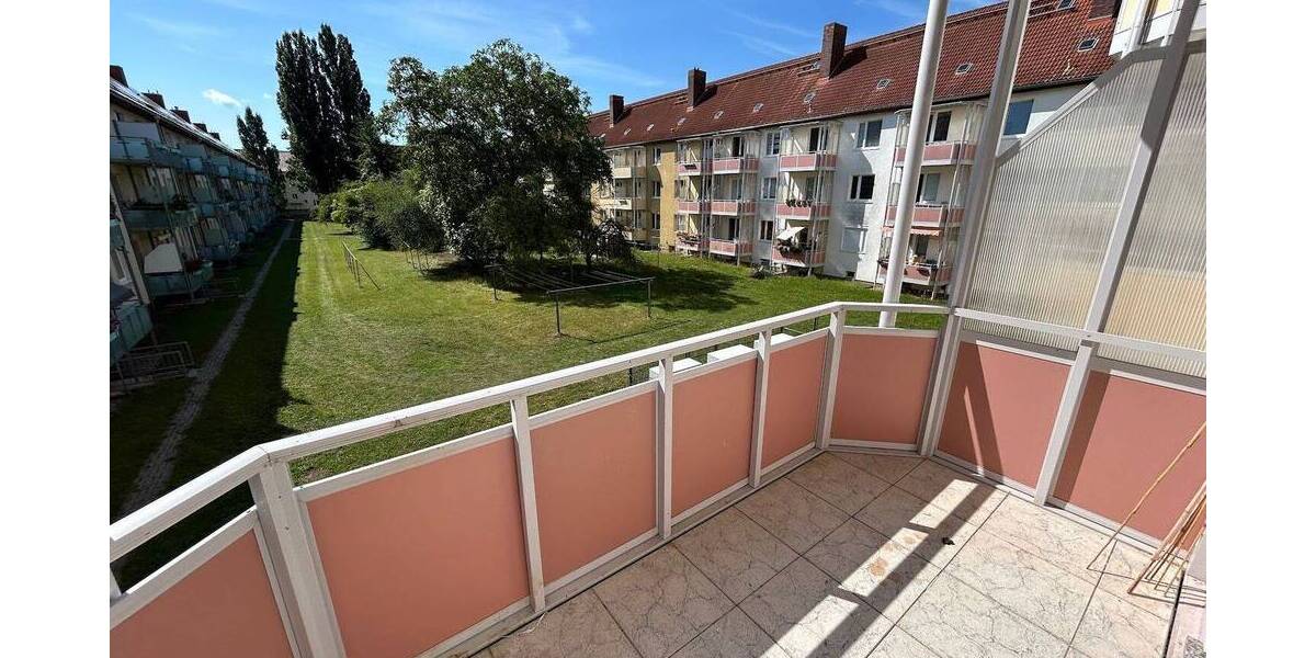 Etagenwohnung Magdeburg Fermersleben - 2 Zimmer, 56 m&sup2;, 350&euro; | Angebot:26798058