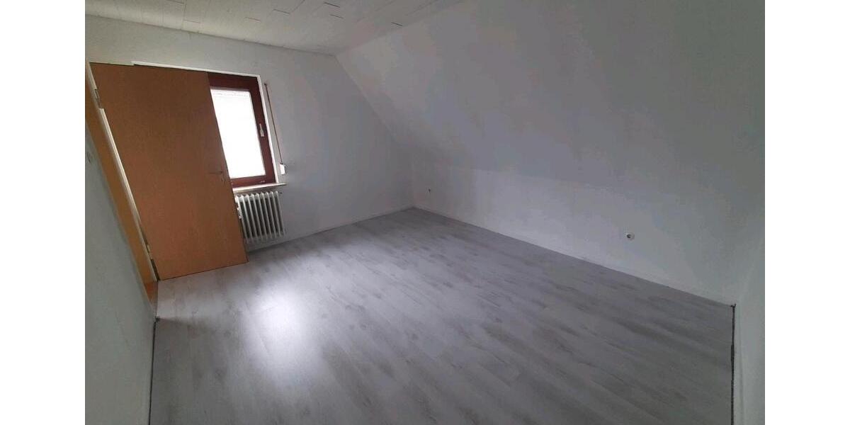 Einfamilienhaus Südheide - 7 Zimmer, 144 m&sup2;, 1.290&euro; | Angebot:25803232