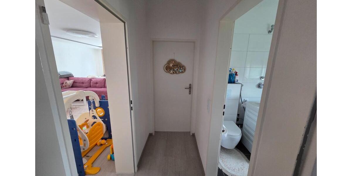 Dachgeschoßwohnung Lollar - 3 Zimmer, 77 m&sup2;, 800&euro; | Angebot:26268503