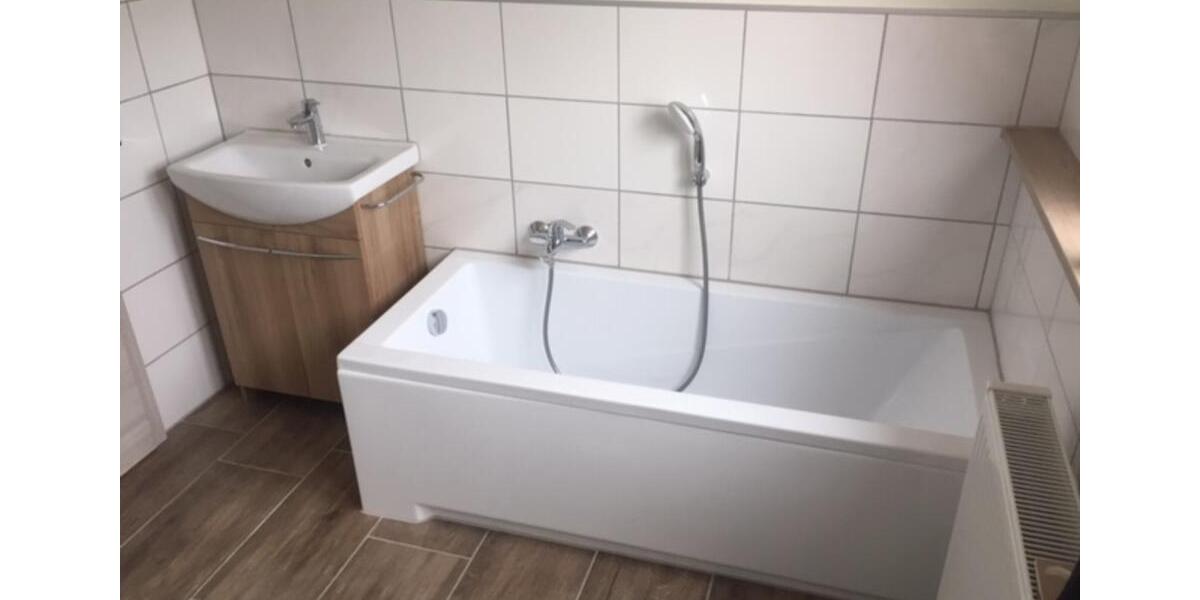 Dachgeschoßwohnung Neumarkt in der Oberpfalz Altenhof - 2 Zimmer, 65 m&sup2;, 900&euro; | Angebot:24626485