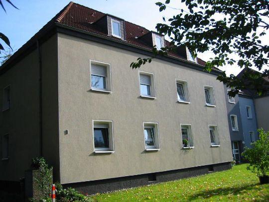 Wohn(t)raum: günstige 2-Zimmer-Dachgeschosswohnung zimmer