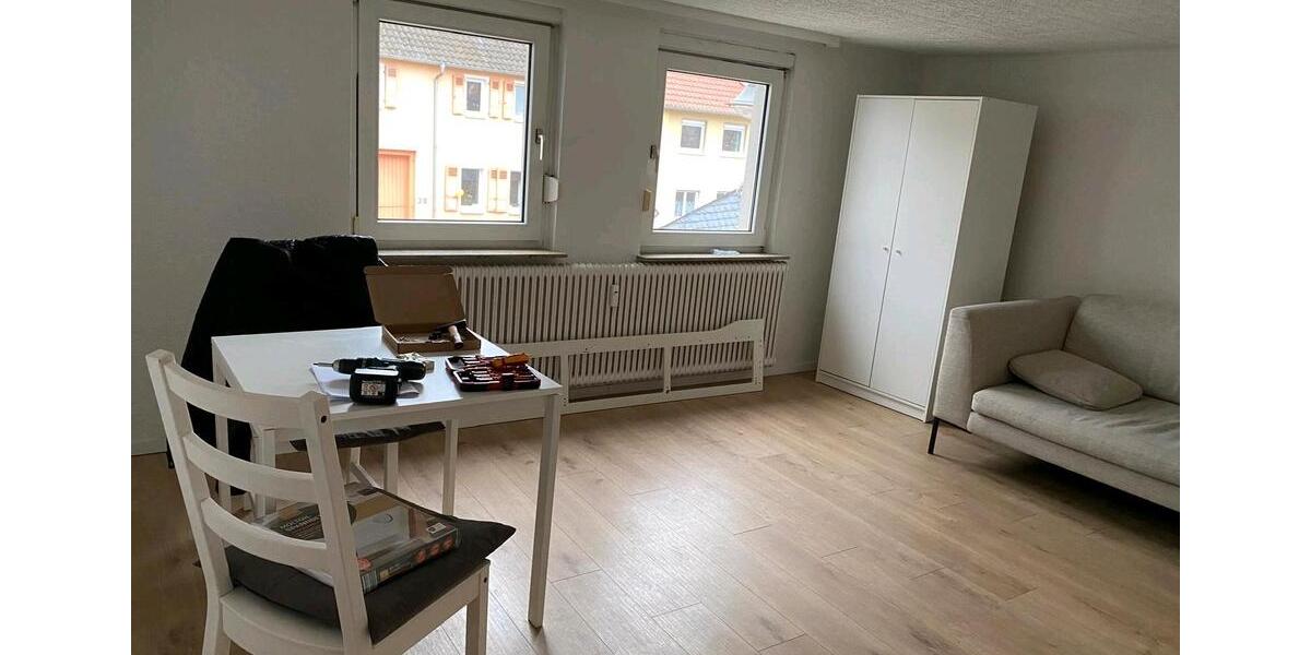 WG Zimmer in Ober-Mörlen mit großer Wohnküche und Dachterrasse 2 zimmer
