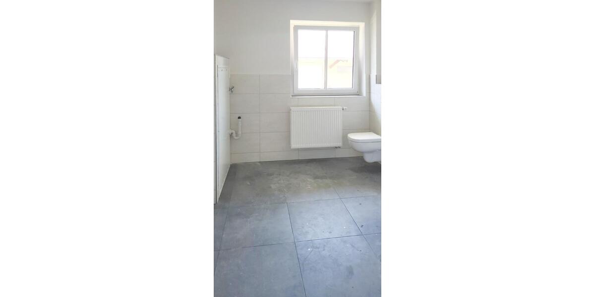 Etagenwohnung Tittmoning - 3 Zimmer, 80 m&sup2;, 750&euro; | Angebot:24655201