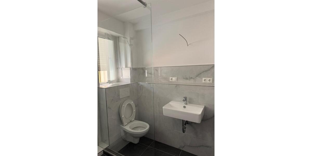 Etagenwohnung Ludwigshafen am Rhein Ludwigshafen-Hemshof - 3 Zimmer, 96 m&sup2;, 1.200&euro; | Angebot:26698650