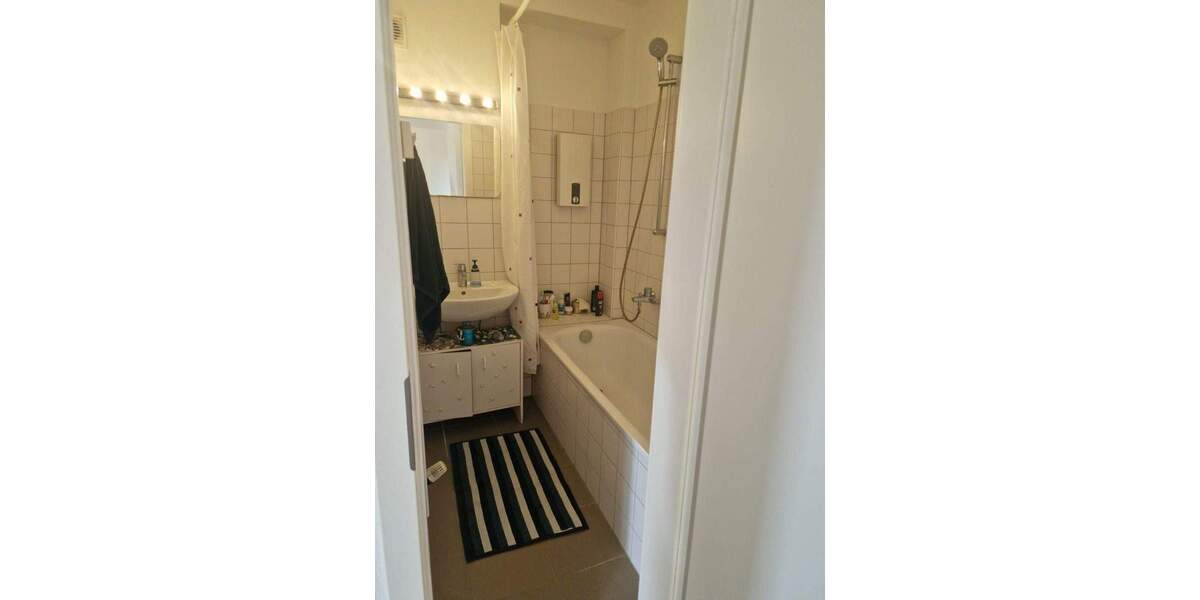 Etagenwohnung Düsseldorf Wersten - 2 Zimmer, 59 m&sup2;, 800&euro; | Angebot:25141165