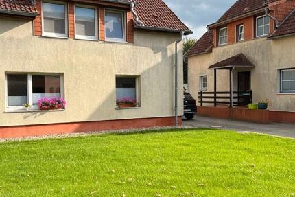 3 Zimmer-Wohnung warm 1090€ in Glau frei ab sofort 3 zimmer