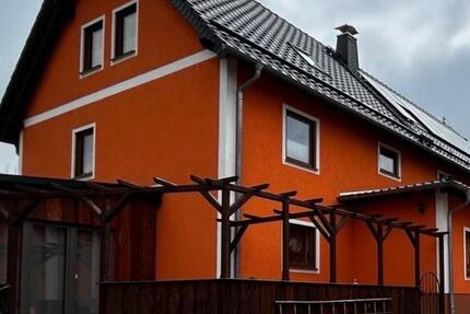 Haus Döbeln - 5 Zimmer, 180 m&sup2;, 1.200&euro; | Angebot:24981287