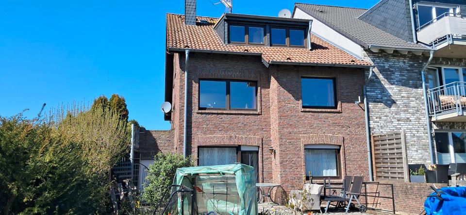 Etagenwohnung Baesweiler - 3 Zimmer, 135 m&sup2;, 1.206&euro; | Angebot:25994234