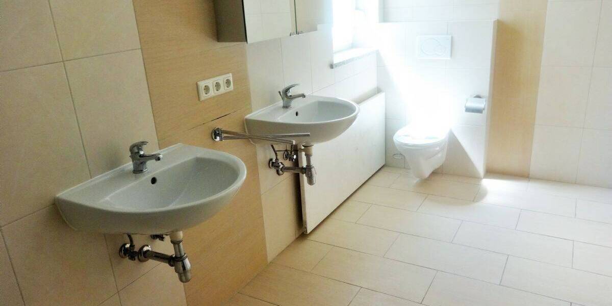 Etagenwohnung Amberg - 3 Zimmer, 92 m&sup2;, 700&euro; | Angebot:26607201