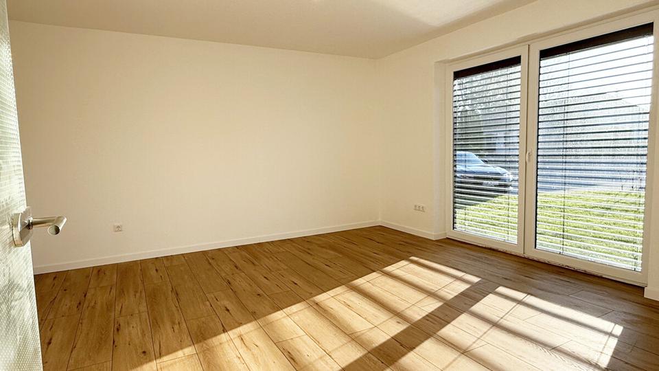 Erdgeschoßwohnung Wiesmoor - 3 Zimmer, 100 m&sup2;, 950&euro; | Angebot:24121611