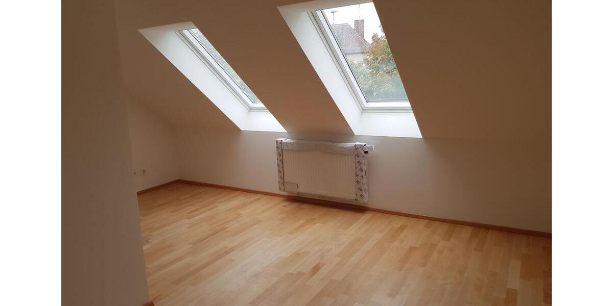 Reihenhaus Nürnberg Holzheim - 5 Zimmer, 120 m&sup2;, 1.750&euro; | Angebot:26252328