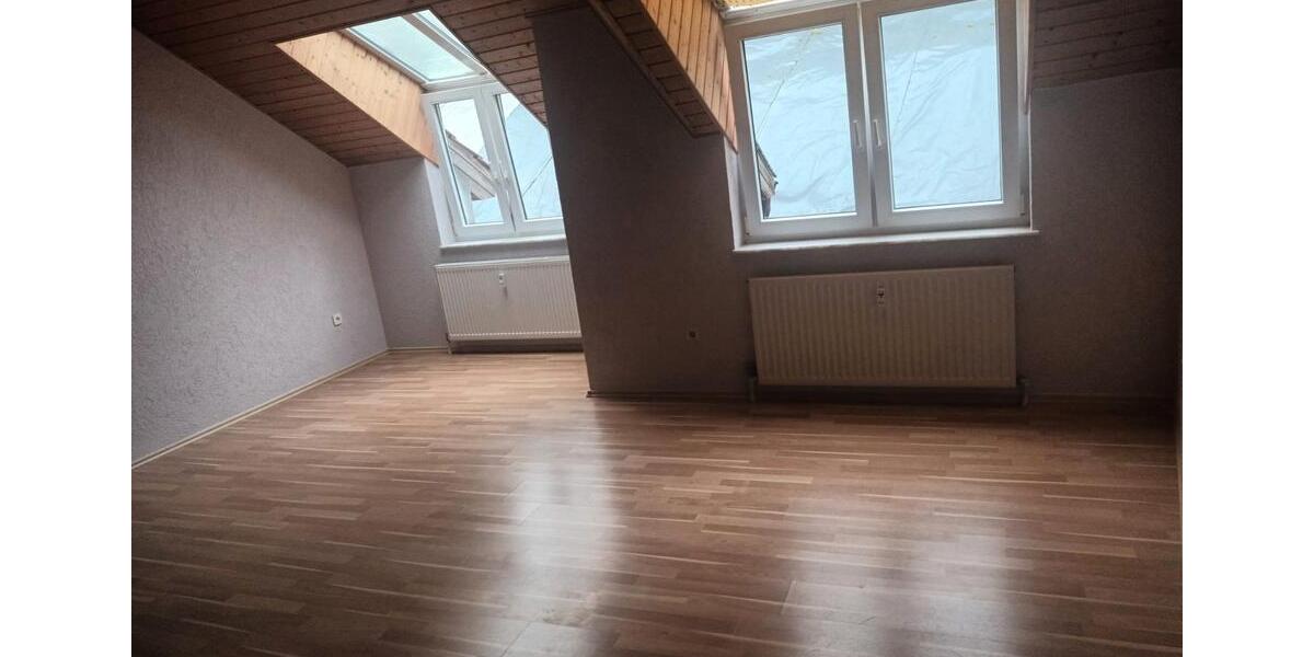 Etagenwohnung Weinheim - 2 Zimmer, 67 m&sup2;, 770&euro; | Angebot:26611052