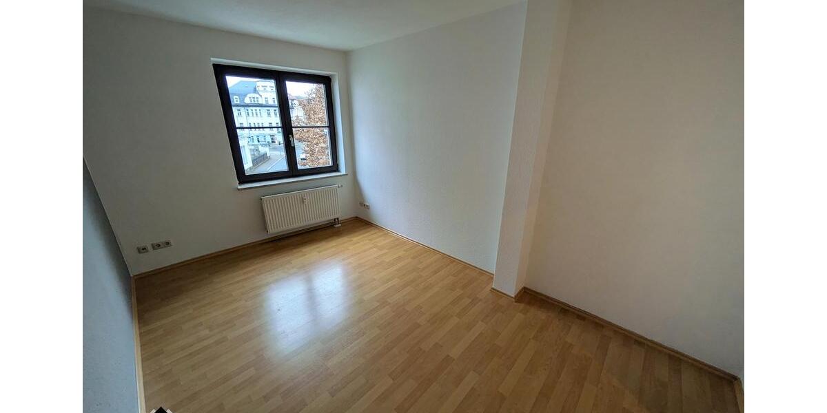 ++ charmante 4-Raum-Wohnung mit Balkon - nahe dem Zwickauer Zentrum, top angebunden ++ 4 zimmer