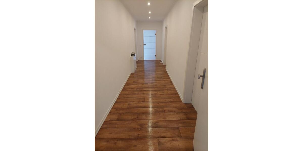 Etagenwohnung Geringswalde - 4 Zimmer, 104 m&sup2;, 580&euro; | Angebot:25721652