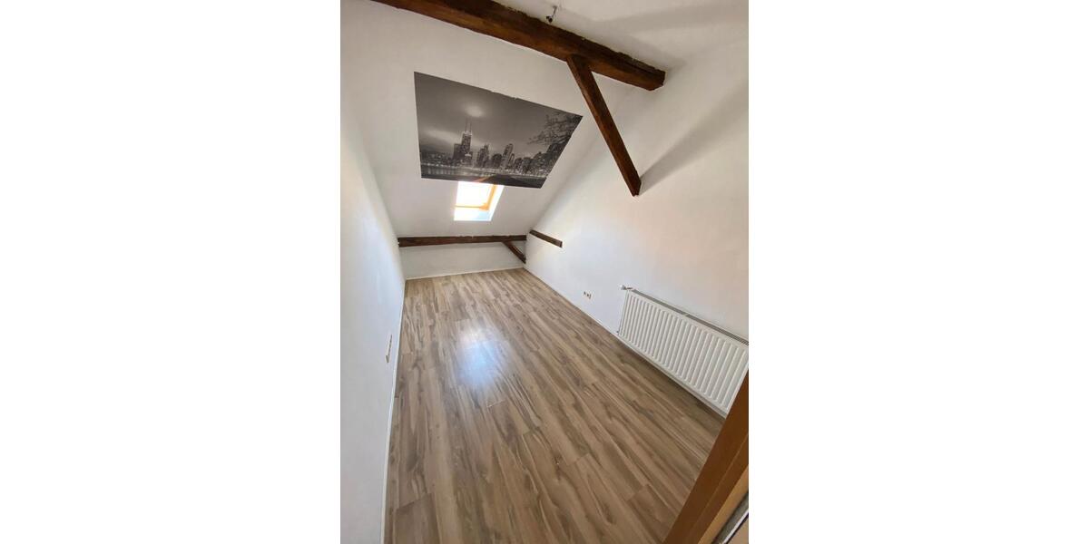 Dachgeschoßwohnung Aken (Elbe) - 5 Zimmer, 80 m&sup2;, 600&euro; | Angebot:26624020