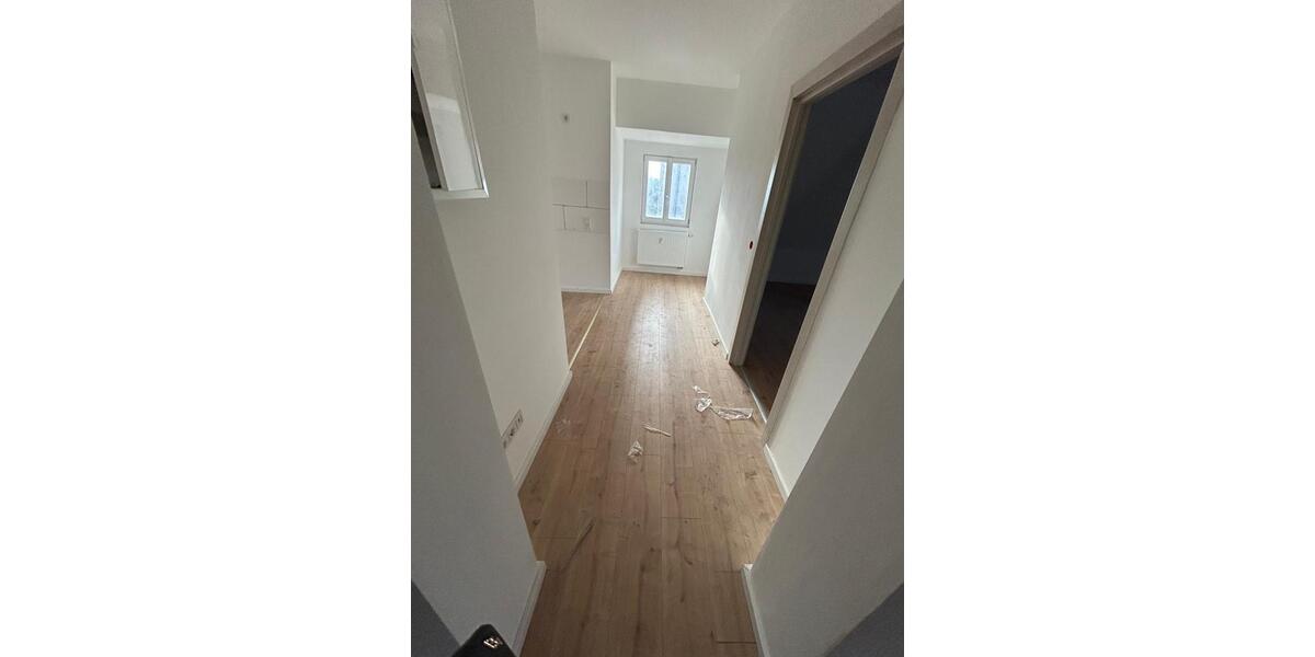 Dachgeschoßwohnung Saarbrücken Malstatt - 4 Zimmer, 135 m&sup2;, 900&euro; | Angebot:24611926