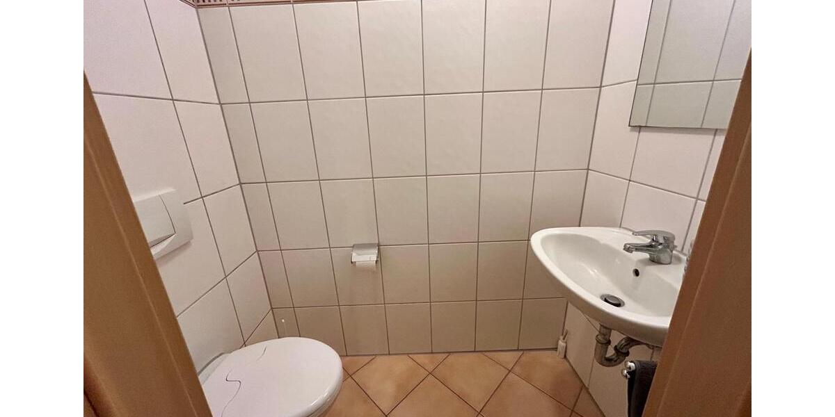 Schöne, helle 3-Zimmer-Wohnung mit Garten in zentraler Lage 3 zimmer