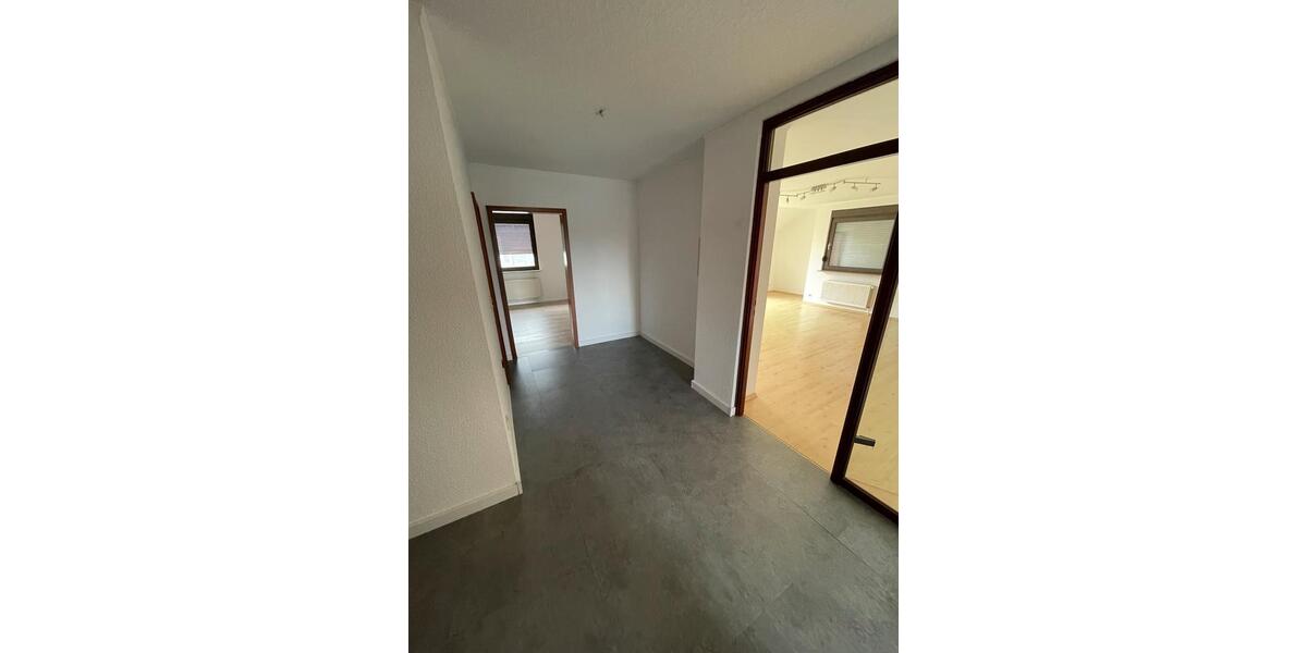 Dachgeschoßwohnung Eschwege - 2 Zimmer, 80 m&sup2;, 595&euro; | Angebot:26213108