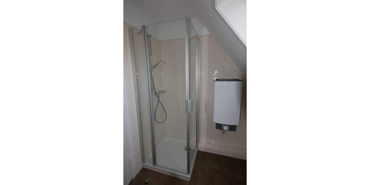 Gewerbeobjekt Tornesch - 5 Zimmer, 124 m&sup2;, 1.680&euro; | Angebot:25775259