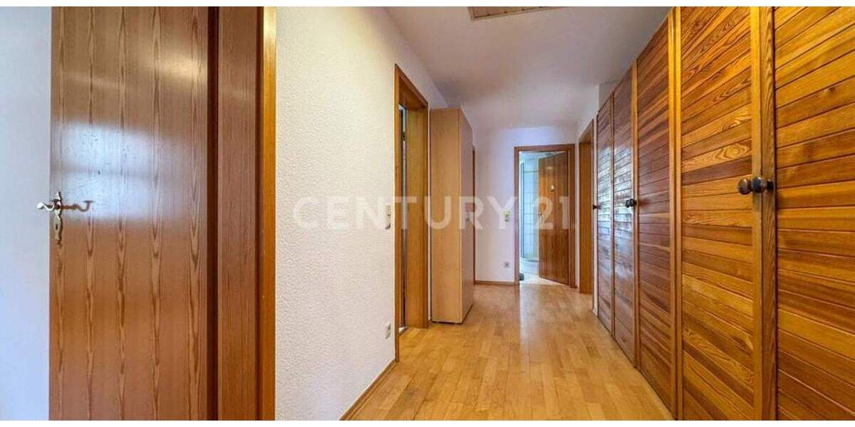 Etagenwohnung Itzgrund (Kaltenbrunn) Kaltenbrunn - 6 Zimmer, 148 m&sup2;, 1.200&euro; | Angebot:25103031