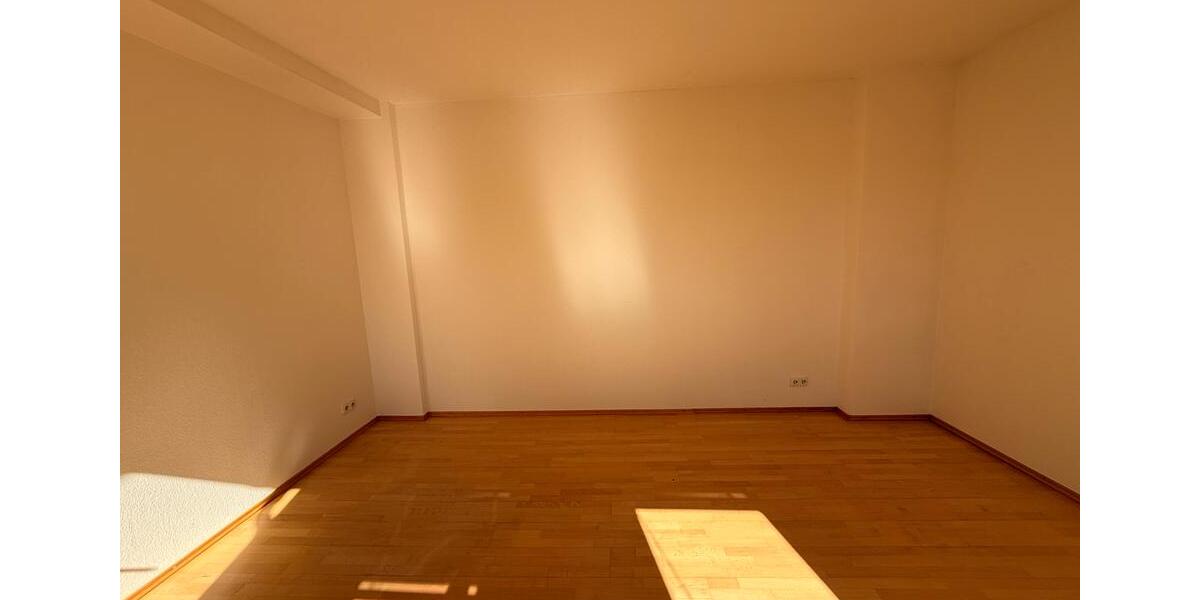 Dachgeschoßwohnung Berlin Treptow-Köpenick - 2.5 Zimmer, 74 m&sup2;, 1.250&euro; | Angebot:26039939
