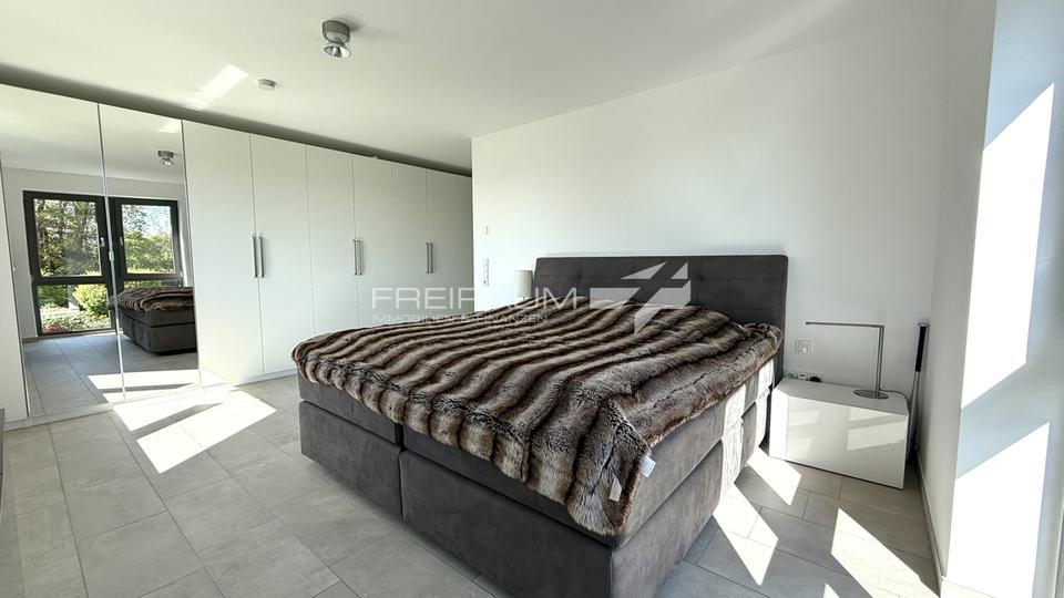 Etagenwohnung Wilnsdorf - 3 Zimmer, 150 m&sup2;, 1.623&euro; | Angebot:26461055