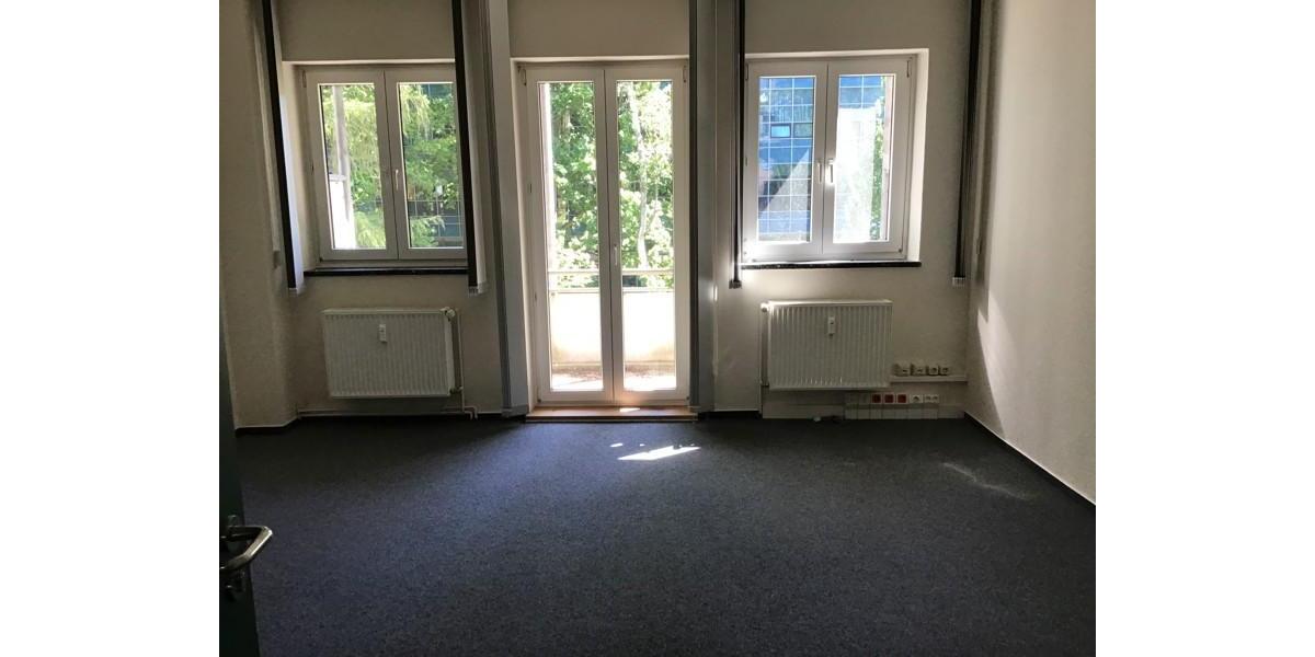 Gewerbeobjekt Lübeck Sankt Jürgen - 2.400&euro; | Angebot:22632138