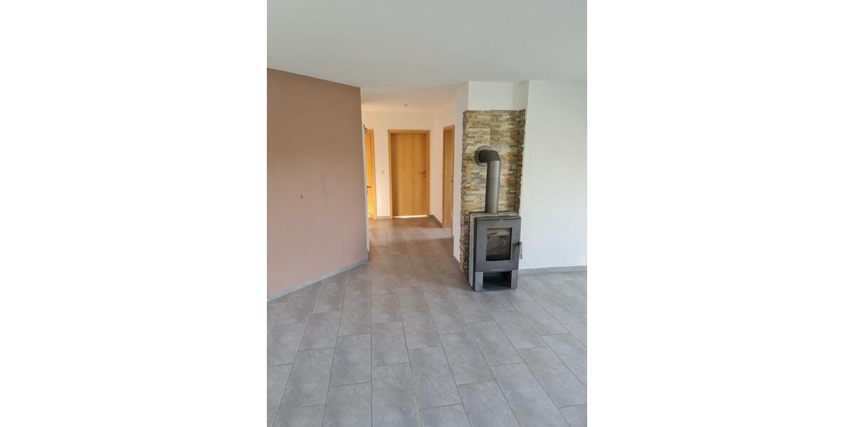 Dachgeschoßwohnung Melsungen - 3 Zimmer, 80 m&sup2;, 750&euro; | Angebot:25589192