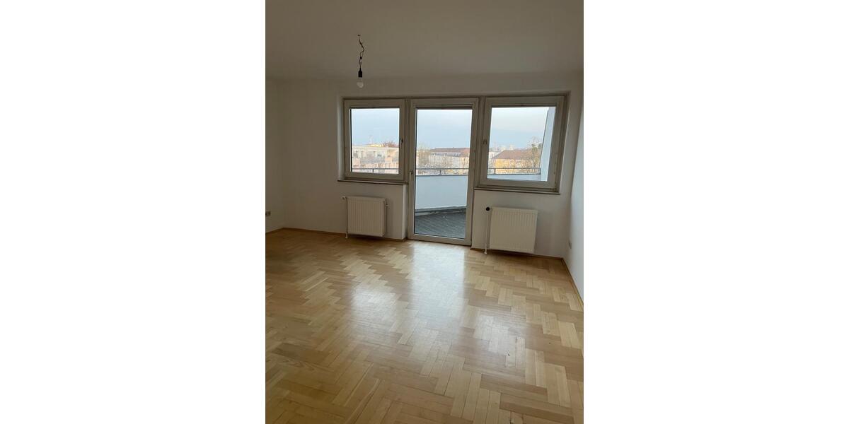 Etagenwohnung Wolfsburg - 2 Zimmer, 84 m&sup2;, 900&euro; | Angebot:26618676