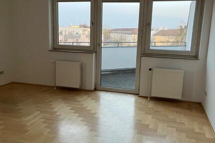 Wohnung Wolfsburg - 2 Zimmer, 84 m&sup2;, 900&euro; | Angebot:26618676