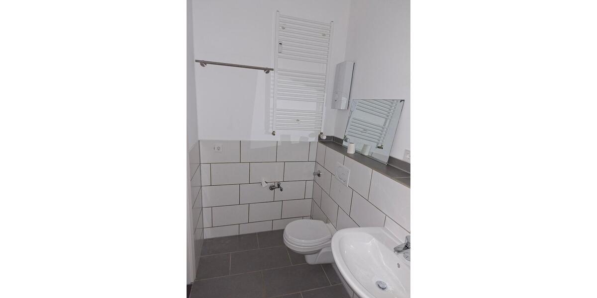 Dachgeschoßwohnung Bad Breisig - 2 Zimmer, 37 m&sup2;, 380&euro; | Angebot:24742696