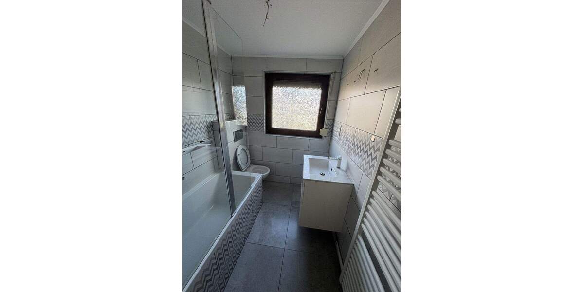 Doppelhaushälfte Glinde - 6 Zimmer, 127 m&sup2;, 1.620&euro; | Angebot:25041220